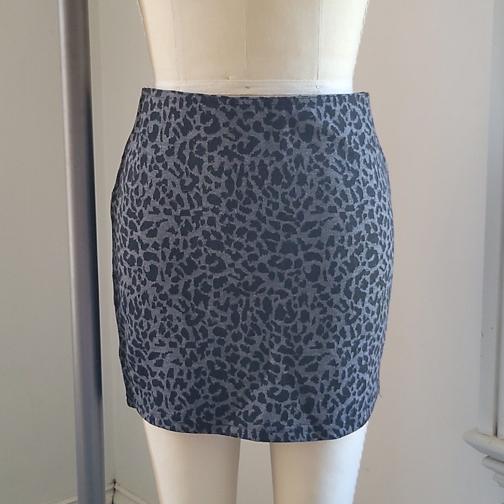 Leopard print mini skirt